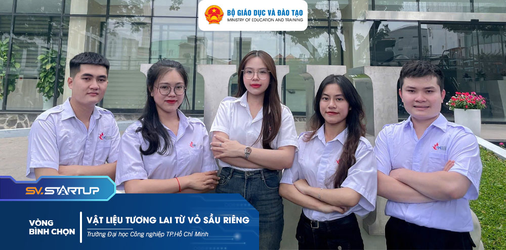 Nhóm sinh viên thực hiện Dự án “Vật liệu tương lai từ vỏ sầu riêng”